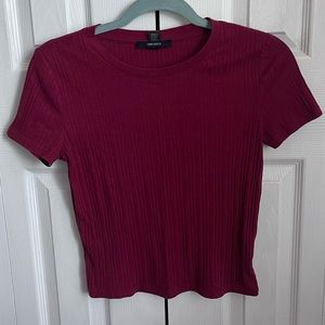 maroon crop top
